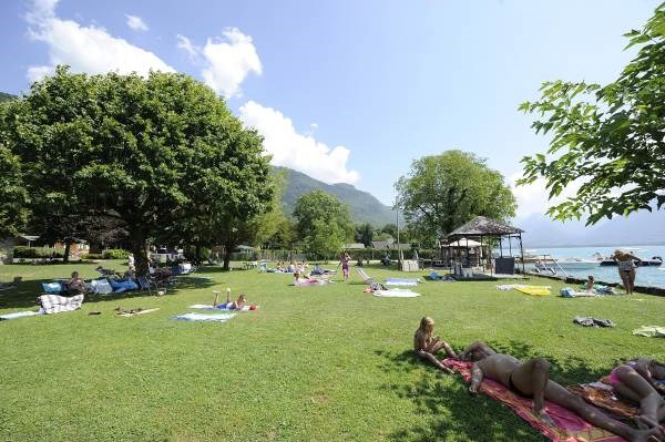 Camping La Chapelle Saint Claude