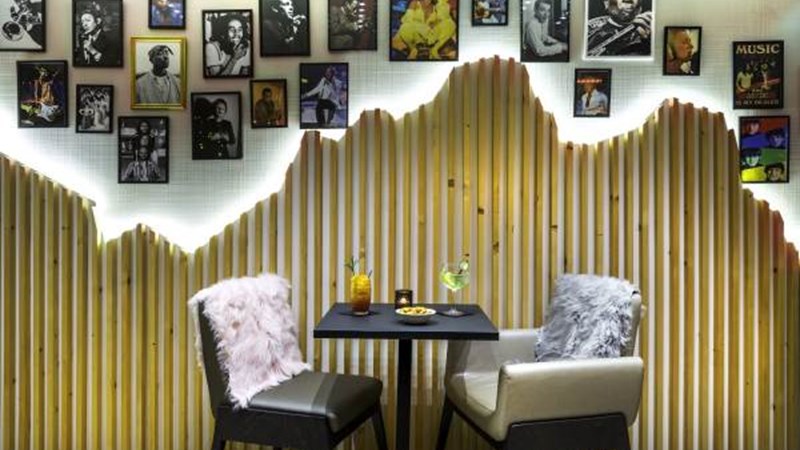 Moxy Annecy Moxy Annecy